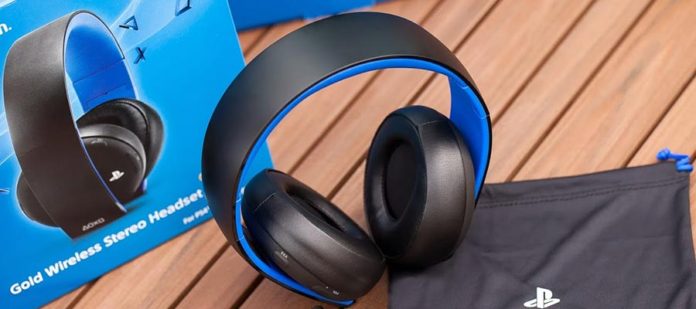 PlayStation-Gold-Wireless-Stereo-Headset-11